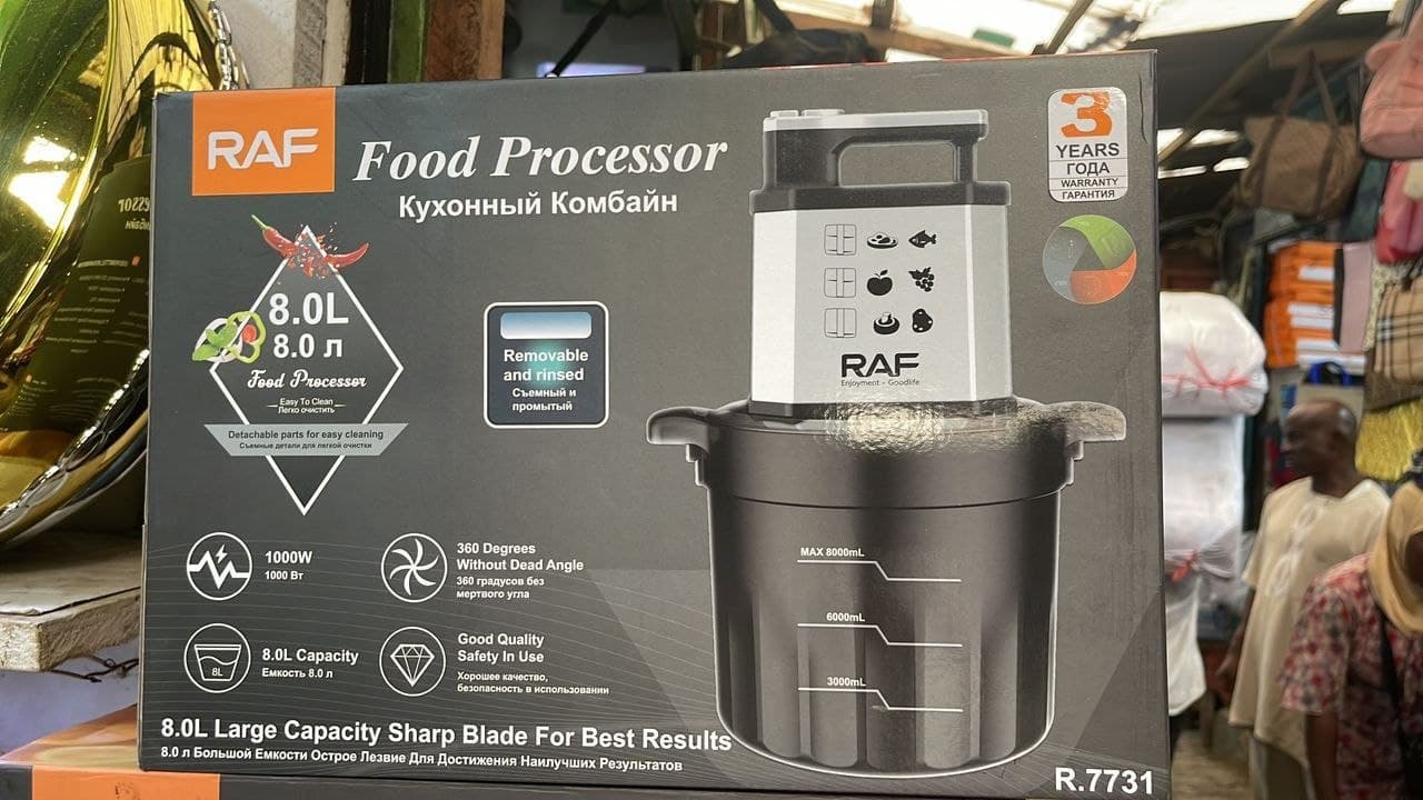 8L RAF FOOD PROCESSOR - Cooking is easier with this RAF food processor